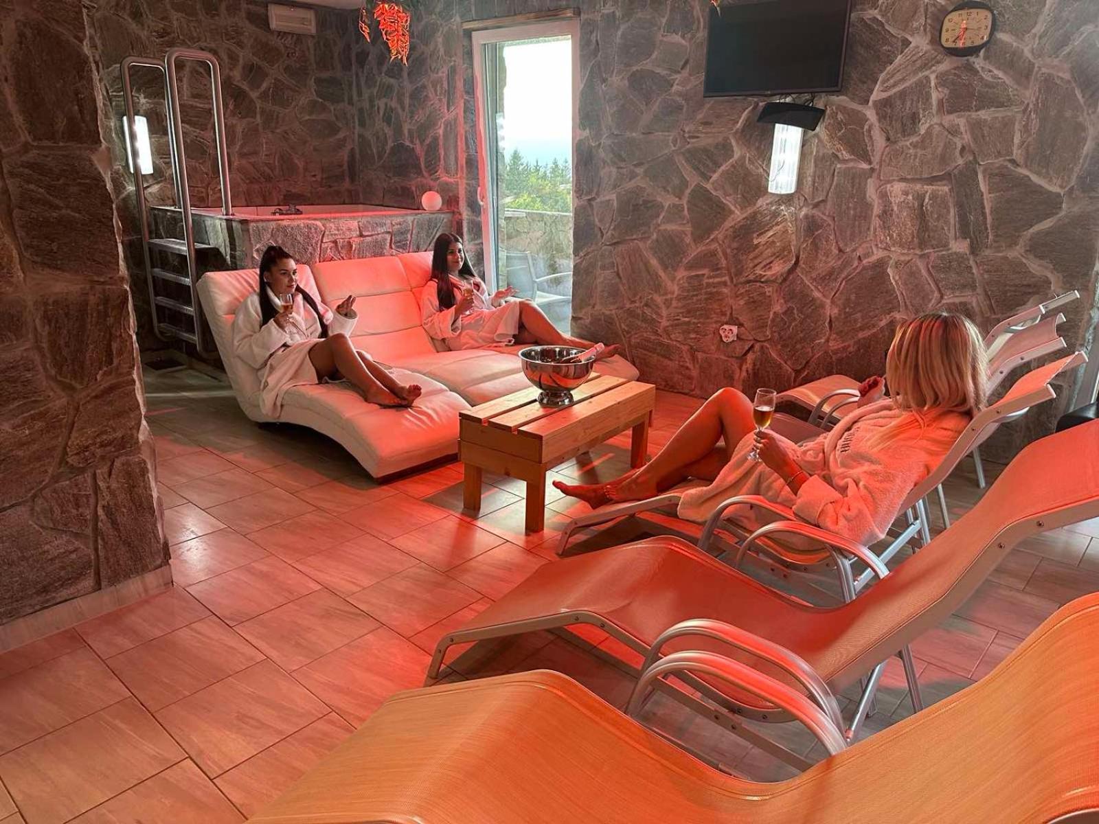 House Jaro & Camp Jaro Guest House Велене Екстериор снимка