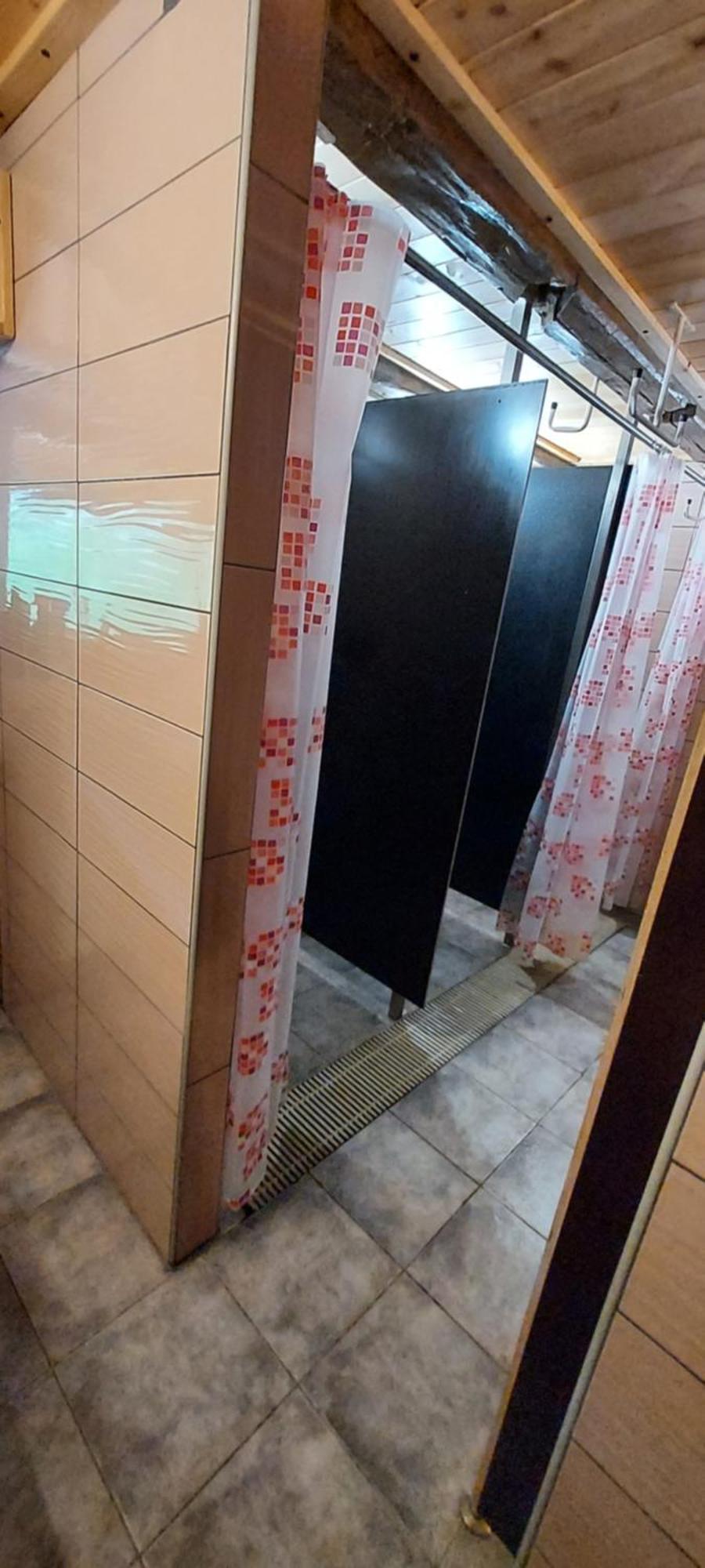 House Jaro & Camp Jaro Guest House Велене Екстериор снимка